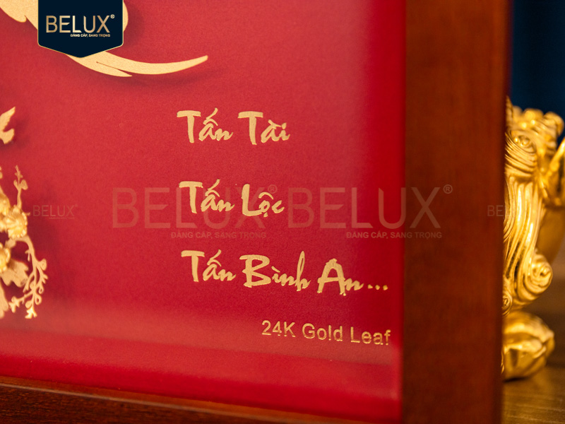 Tranh Chữ Lộc Nền Đỏ Dát Vàng 24k 25x20cm